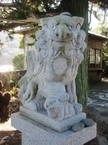 大瀬神社の狛犬