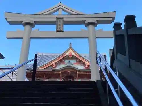 瀧泉寺（目黒不動尊）の鳥居