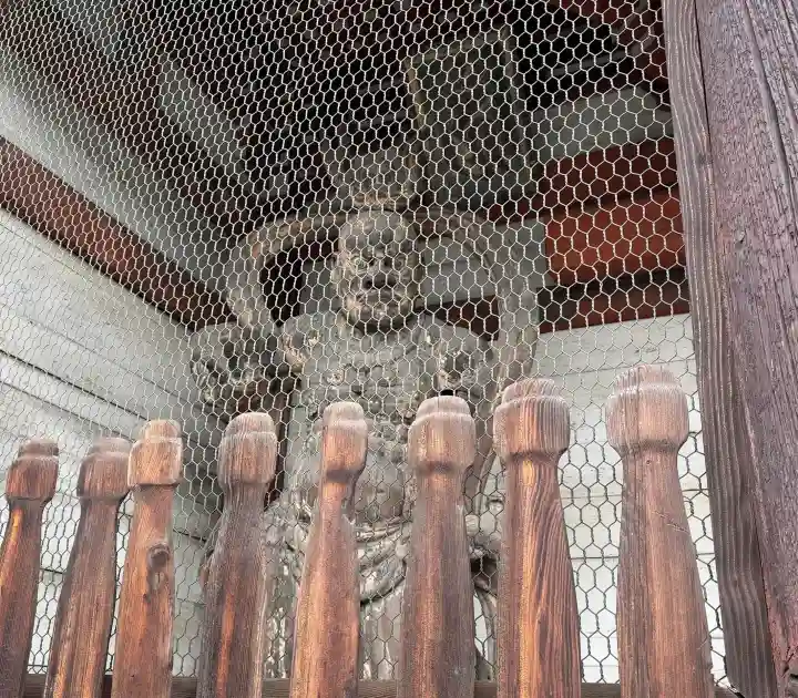 廣隆寺の{uncategorized: "未分類", other: "その他", undefined: "問題あり", building: "その他建物", grave: "お墓", sacred_gate: "鳥居", guardian: "狛犬", statue: "像", buddha: "仏像", history: "歴史", nature: "自然", garden: "庭園", animal: "動物", pagoda: "塔", temizu: "手水舎", mountain_gate: "山門・神門", sanctuary: "本殿・本堂", subordinate: "末社・摂社", art: "芸術", scenery: "景色", jizo: "地蔵", ema: "絵馬", goshuin: "御朱印", omikuji: "おみくじ", items: "授与品その他", amulet: "お守り", goshuincho: "御朱印帳", eats: "食事", festival: "お祭り", votive_dance: "神楽", shichigosan: "七五三参", wedding: "結婚式", experience: "体験その他", initially: "初詣", around: "周辺", anti_infection: "感染症対策"}