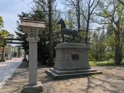 帯廣神社の{uncategorized: "未分類", other: "その他", undefined: "問題あり", building: "その他建物", grave: "お墓", sacred_gate: "鳥居", guardian: "狛犬", statue: "像", buddha: "仏像", history: "歴史", nature: "自然", garden: "庭園", animal: "動物", pagoda: "塔", temizu: "手水舎", mountain_gate: "山門・神門", sanctuary: "本殿・本堂", subordinate: "末社・摂社", art: "芸術", scenery: "景色", jizo: "地蔵", ema: "絵馬", goshuin: "御朱印", omikuji: "おみくじ", items: "授与品その他", amulet: "お守り", goshuincho: "御朱印帳", eats: "食事", festival: "お祭り", votive_dance: "神楽", shichigosan: "七五三参", wedding: "結婚式", experience: "体験その他", initially: "初詣", around: "周辺", anti_infection: "感染症対策"}