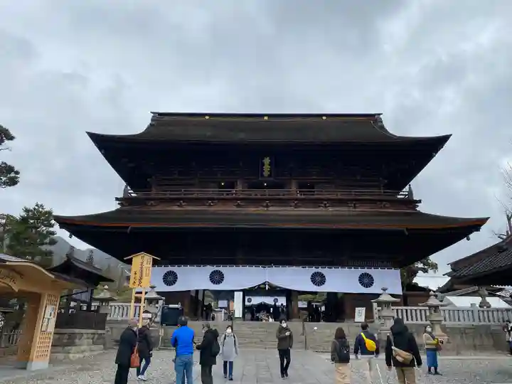 善光寺の山門・神門