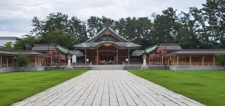 新潟縣護國神社の本殿・本堂