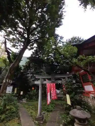 くまくま神社(導きの社 熊野町熊野神社)(東京都)