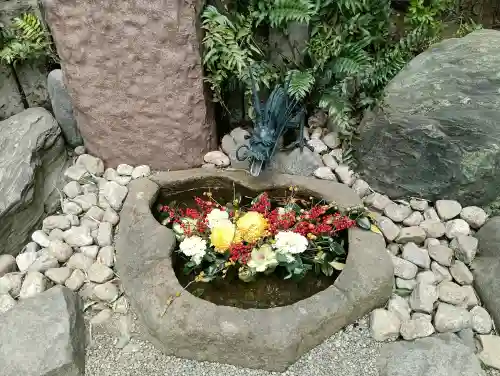 田無神社の{uncategorized: "未分類", other: "その他", undefined: "問題あり", building: "その他建物", grave: "お墓", sacred_gate: "鳥居", guardian: "狛犬", statue: "像", buddha: "仏像", history: "歴史", nature: "自然", garden: "庭園", animal: "動物", pagoda: "塔", temizu: "手水舎", mountain_gate: "山門・神門", sanctuary: "本殿・本堂", subordinate: "末社・摂社", art: "芸術", scenery: "景色", jizo: "地蔵", ema: "絵馬", goshuin: "御朱印", omikuji: "おみくじ", items: "授与品その他", amulet: "お守り", goshuincho: "御朱印帳", eats: "食事", festival: "お祭り", votive_dance: "神楽", shichigosan: "七五三参", wedding: "結婚式", experience: "体験その他", initially: "初詣", around: "周辺", anti_infection: "感染症対策"}