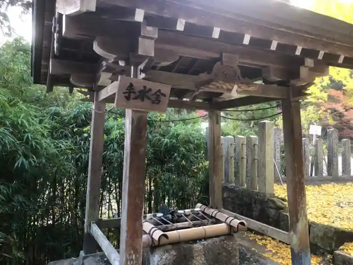 素盞雄神社の手水舎