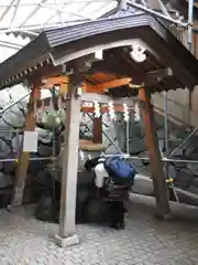 狭井坐大神荒魂神社(狭井神社)の建物その他