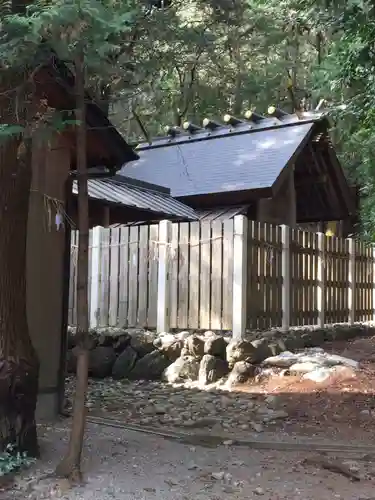 飯野高宮神山神社の本殿・本堂