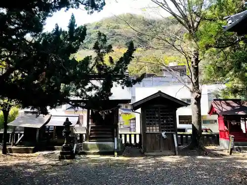 赤八幡社の末社