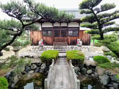 新政成神社の本殿・本堂