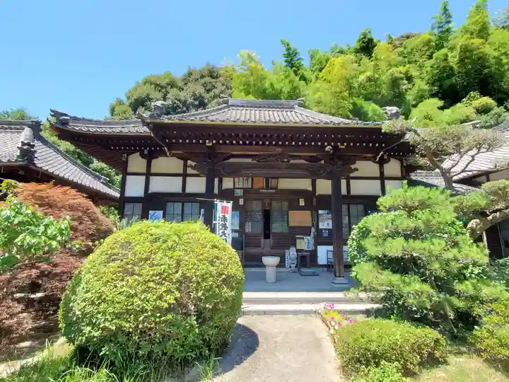 密厳寺の本殿・本堂