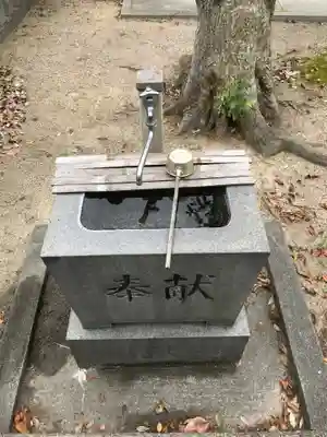 目久美神社の手水舎