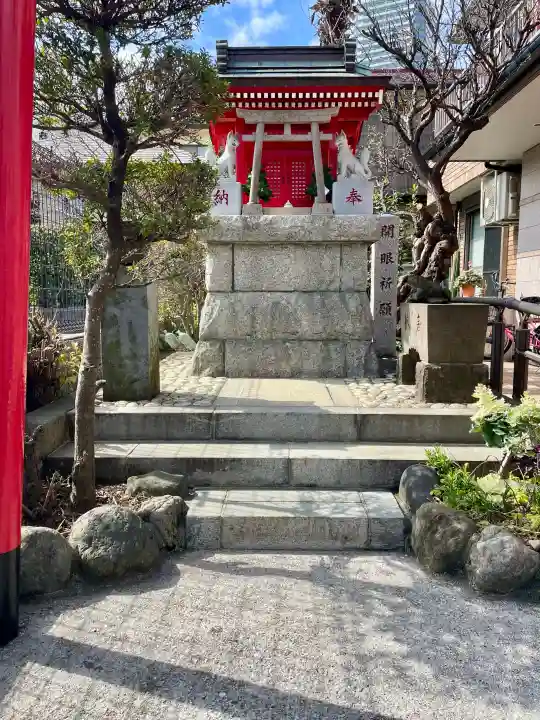 笠間稲荷大明神の{uncategorized: "未分類", other: "その他", undefined: "問題あり", building: "その他建物", grave: "お墓", sacred_gate: "鳥居", guardian: "狛犬", statue: "像", buddha: "仏像", history: "歴史", nature: "自然", garden: "庭園", animal: "動物", pagoda: "塔", temizu: "手水舎", mountain_gate: "山門・神門", sanctuary: "本殿・本堂", subordinate: "末社・摂社", art: "芸術", scenery: "景色", jizo: "地蔵", ema: "絵馬", goshuin: "御朱印", omikuji: "おみくじ", items: "授与品その他", amulet: "お守り", goshuincho: "御朱印帳", eats: "食事", festival: "お祭り", votive_dance: "神楽", shichigosan: "七五三参", wedding: "結婚式", experience: "体験その他", initially: "初詣", around: "周辺", anti_infection: "感染症対策"}