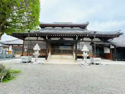 長福寺の{uncategorized: "未分類", other: "その他", undefined: "問題あり", building: "その他建物", grave: "お墓", sacred_gate: "鳥居", guardian: "狛犬", statue: "像", buddha: "仏像", history: "歴史", nature: "自然", garden: "庭園", animal: "動物", pagoda: "塔", temizu: "手水舎", mountain_gate: "山門・神門", sanctuary: "本殿・本堂", subordinate: "末社・摂社", art: "芸術", scenery: "景色", jizo: "地蔵", ema: "絵馬", goshuin: "御朱印", omikuji: "おみくじ", items: "授与品その他", amulet: "お守り", goshuincho: "御朱印帳", eats: "食事", festival: "お祭り", votive_dance: "神楽", shichigosan: "七五三参", wedding: "結婚式", experience: "体験その他", initially: "初詣", around: "周辺", anti_infection: "感染症対策"}