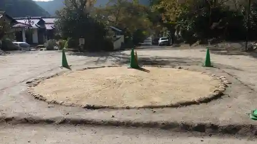 平岡八幡宮の建物その他