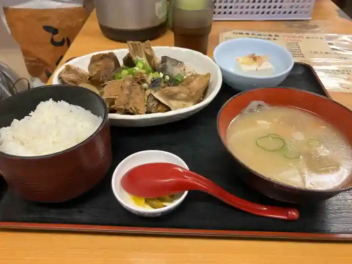 伏見市場稲荷大神の{uncategorized: "未分類", other: "その他", undefined: "問題あり", building: "その他建物", grave: "お墓", sacred_gate: "鳥居", guardian: "狛犬", statue: "像", buddha: "仏像", history: "歴史", nature: "自然", garden: "庭園", animal: "動物", pagoda: "塔", temizu: "手水舎", mountain_gate: "山門・神門", sanctuary: "本殿・本堂", subordinate: "末社・摂社", art: "芸術", scenery: "景色", jizo: "地蔵", ema: "絵馬", goshuin: "御朱印", omikuji: "おみくじ", items: "授与品その他", amulet: "お守り", goshuincho: "御朱印帳", eats: "食事", festival: "お祭り", votive_dance: "神楽", shichigosan: "七五三参", wedding: "結婚式", experience: "体験その他", initially: "初詣", around: "周辺", anti_infection: "感染症対策"}