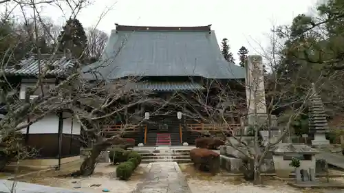 日應寺の本殿