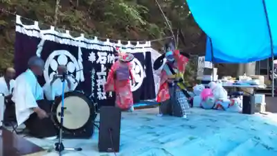 石上神社の神楽