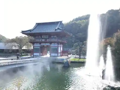 勝尾寺の山門