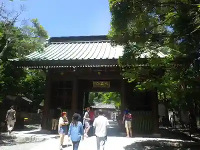 高徳院の山門・神門