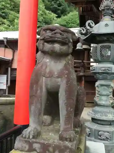 太平山神社の狛犬