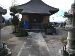 観音寺の本殿