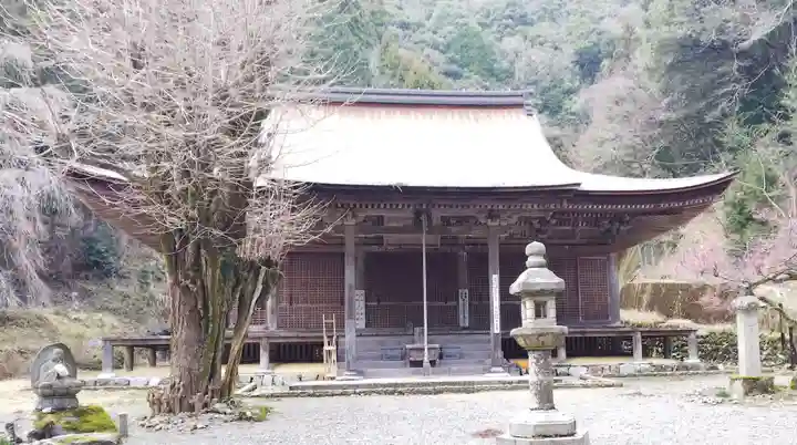 羽賀寺の本殿・本堂