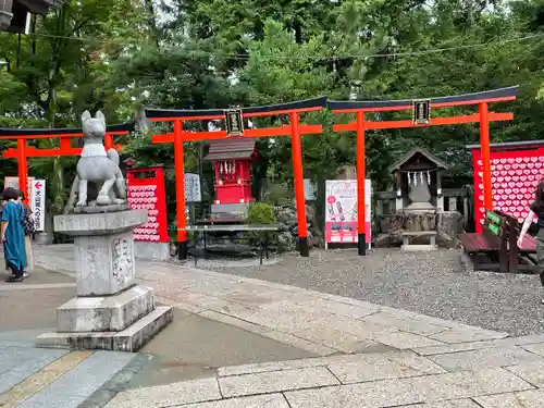 三光稲荷神社の末社・摂社