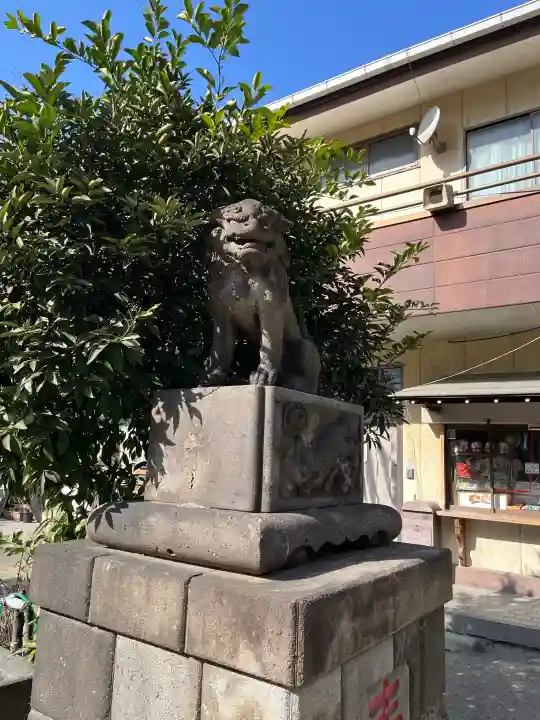 若宮八幡宮 の{uncategorized: "未分類", other: "その他", undefined: "問題あり", building: "その他建物", grave: "お墓", sacred_gate: "鳥居", guardian: "狛犬", statue: "像", buddha: "仏像", history: "歴史", nature: "自然", garden: "庭園", animal: "動物", pagoda: "塔", temizu: "手水舎", mountain_gate: "山門・神門", sanctuary: "本殿・本堂", subordinate: "末社・摂社", art: "芸術", scenery: "景色", jizo: "地蔵", ema: "絵馬", goshuin: "御朱印", omikuji: "おみくじ", items: "授与品その他", amulet: "お守り", goshuincho: "御朱印帳", eats: "食事", festival: "お祭り", votive_dance: "神楽", shichigosan: "七五三参", wedding: "結婚式", experience: "体験その他", initially: "初詣", around: "周辺", anti_infection: "感染症対策"}