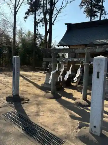羊神社の{uncategorized: "未分類", other: "その他", undefined: "問題あり", building: "その他建物", grave: "お墓", sacred_gate: "鳥居", guardian: "狛犬", statue: "像", buddha: "仏像", history: "歴史", nature: "自然", garden: "庭園", animal: "動物", pagoda: "塔", temizu: "手水舎", mountain_gate: "山門・神門", sanctuary: "本殿・本堂", subordinate: "末社・摂社", art: "芸術", scenery: "景色", jizo: "地蔵", ema: "絵馬", goshuin: "御朱印", omikuji: "おみくじ", items: "授与品その他", amulet: "お守り", goshuincho: "御朱印帳", eats: "食事", festival: "お祭り", votive_dance: "神楽", shichigosan: "七五三参", wedding: "結婚式", experience: "体験その他", initially: "初詣", around: "周辺", anti_infection: "感染症対策"}