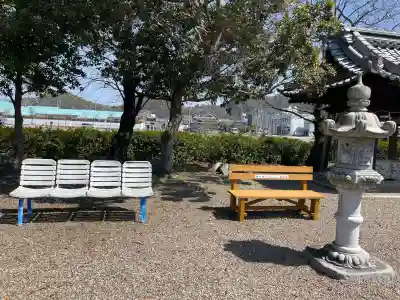 下多良神社の{uncategorized: "未分類", other: "その他", undefined: "問題あり", building: "その他建物", grave: "お墓", sacred_gate: "鳥居", guardian: "狛犬", statue: "像", buddha: "仏像", history: "歴史", nature: "自然", garden: "庭園", animal: "動物", pagoda: "塔", temizu: "手水舎", mountain_gate: "山門・神門", sanctuary: "本殿・本堂", subordinate: "末社・摂社", art: "芸術", scenery: "景色", jizo: "地蔵", ema: "絵馬", goshuin: "御朱印", omikuji: "おみくじ", items: "授与品その他", amulet: "お守り", goshuincho: "御朱印帳", eats: "食事", festival: "お祭り", votive_dance: "神楽", shichigosan: "七五三参", wedding: "結婚式", experience: "体験その他", initially: "初詣", around: "周辺", anti_infection: "感染症対策"}