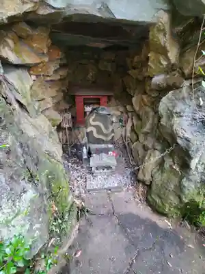 磯山弁財天の末社・摂社