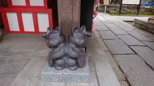 白山神社の狛犬