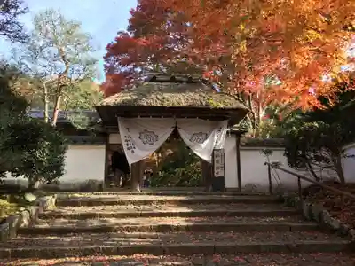 安楽寺の山門・神門