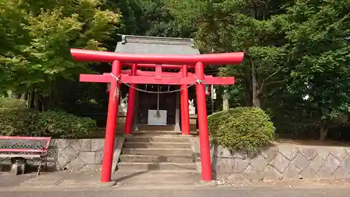 南大沢八幡神社の末社・摂社