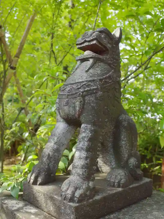 須賀神社の狛犬