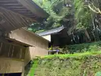 諏訪神社の庭園