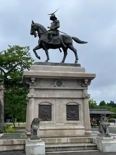宮城縣護國神社の像