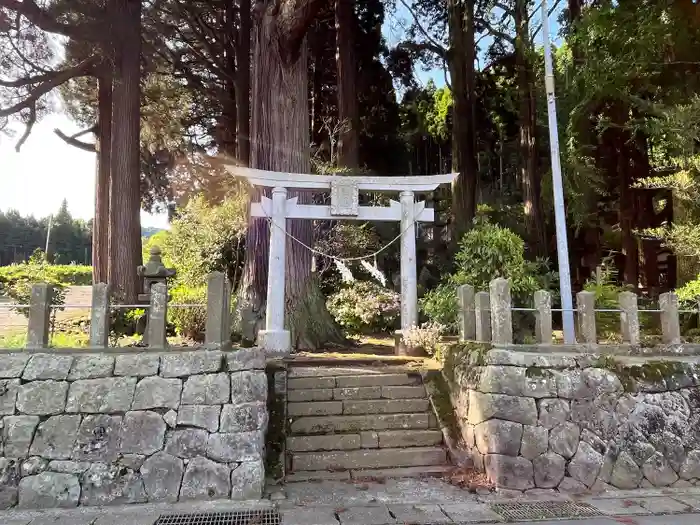 高森阿蘇神社の鳥居