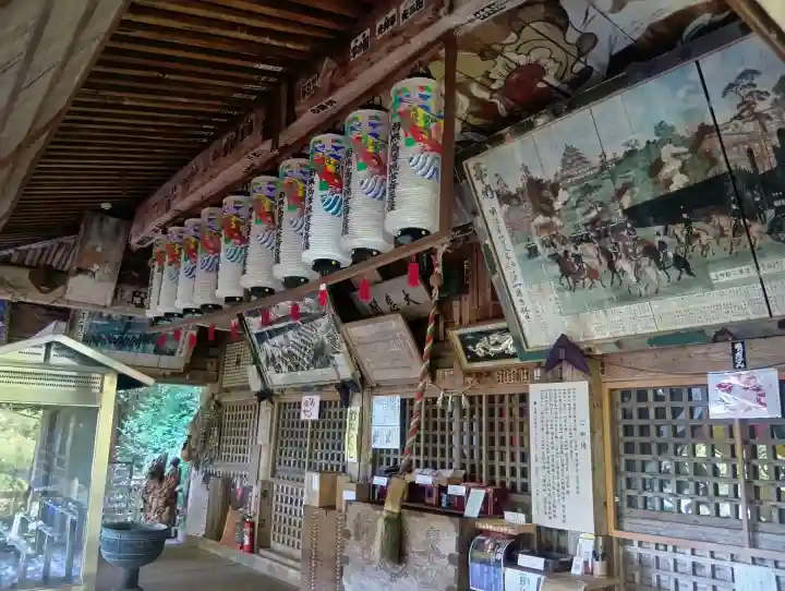 日龍峯寺(高澤観音)(美濃清水)の{uncategorized: "未分類", other: "その他", undefined: "問題あり", building: "その他建物", grave: "お墓", sacred_gate: "鳥居", guardian: "狛犬", statue: "像", buddha: "仏像", history: "歴史", nature: "自然", garden: "庭園", animal: "動物", pagoda: "塔", temizu: "手水舎", mountain_gate: "山門・神門", sanctuary: "本殿・本堂", subordinate: "末社・摂社", art: "芸術", scenery: "景色", jizo: "地蔵", ema: "絵馬", goshuin: "御朱印", omikuji: "おみくじ", items: "授与品その他", amulet: "お守り", goshuincho: "御朱印帳", eats: "食事", festival: "お祭り", votive_dance: "神楽", shichigosan: "七五三参", wedding: "結婚式", experience: "体験その他", initially: "初詣", around: "周辺", anti_infection: "感染症対策"}