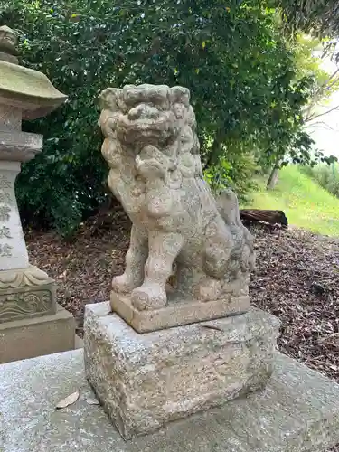 上下諏訪神社の狛犬