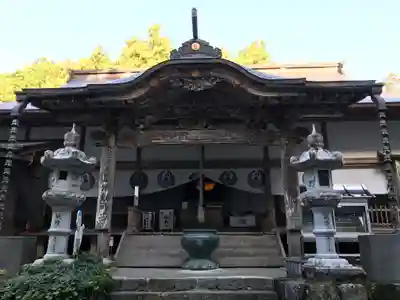 鶴林寺の本殿・本堂