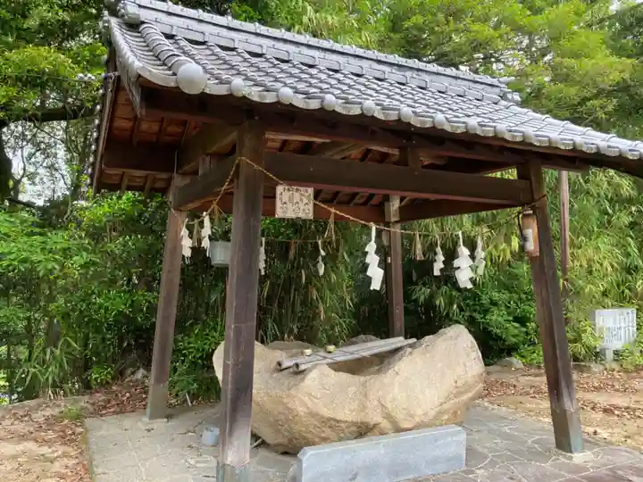 野々江八幡神社の手水舎