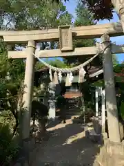 横浜御嶽神社の鳥居