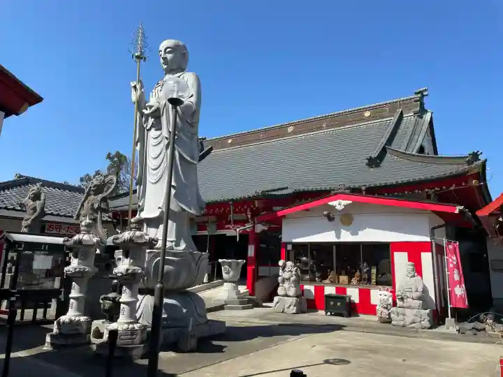 前橋厄除大師 蓮花院の{uncategorized: "未分類", other: "その他", undefined: "問題あり", building: "その他建物", grave: "お墓", sacred_gate: "鳥居", guardian: "狛犬", statue: "像", buddha: "仏像", history: "歴史", nature: "自然", garden: "庭園", animal: "動物", pagoda: "塔", temizu: "手水舎", mountain_gate: "山門・神門", sanctuary: "本殿・本堂", subordinate: "末社・摂社", art: "芸術", scenery: "景色", jizo: "地蔵", ema: "絵馬", goshuin: "御朱印", omikuji: "おみくじ", items: "授与品その他", amulet: "お守り", goshuincho: "御朱印帳", eats: "食事", festival: "お祭り", votive_dance: "神楽", shichigosan: "七五三参", wedding: "結婚式", experience: "体験その他", initially: "初詣", around: "周辺", anti_infection: "感染症対策"}