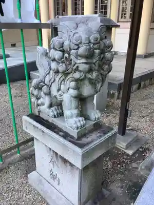 八王子社の狛犬