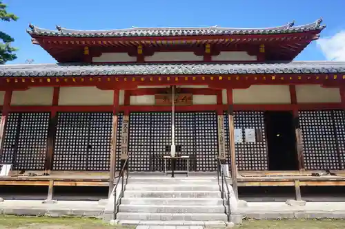 西大寺の本殿