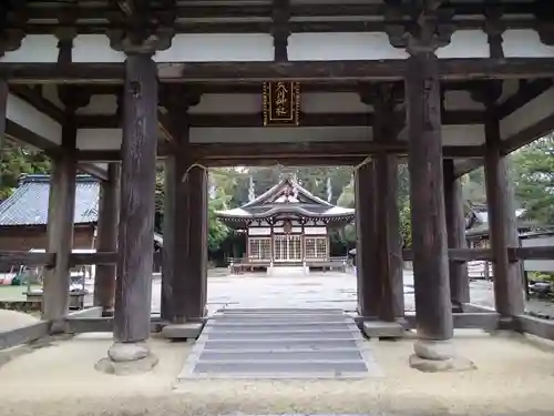 矢川神社の山門