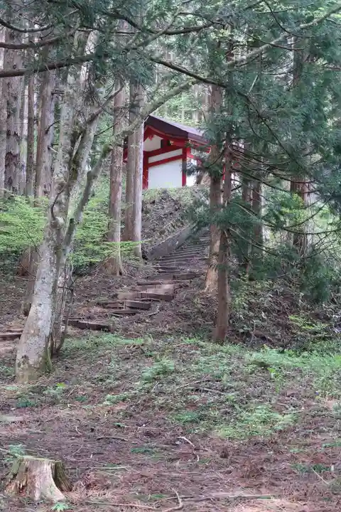 雄山神社中宮祈願殿(富山県)