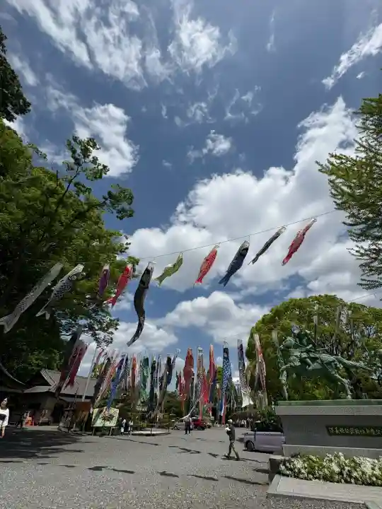 白旗神社の{uncategorized: "未分類", other: "その他", undefined: "問題あり", building: "その他建物", grave: "お墓", sacred_gate: "鳥居", guardian: "狛犬", statue: "像", buddha: "仏像", history: "歴史", nature: "自然", garden: "庭園", animal: "動物", pagoda: "塔", temizu: "手水舎", mountain_gate: "山門・神門", sanctuary: "本殿・本堂", subordinate: "末社・摂社", art: "芸術", scenery: "景色", jizo: "地蔵", ema: "絵馬", goshuin: "御朱印", omikuji: "おみくじ", items: "授与品その他", amulet: "お守り", goshuincho: "御朱印帳", eats: "食事", festival: "お祭り", votive_dance: "神楽", shichigosan: "七五三参", wedding: "結婚式", experience: "体験その他", initially: "初詣", around: "周辺", anti_infection: "感染症対策"}