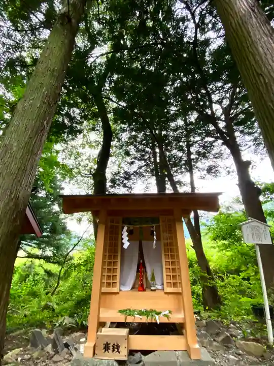 山家神社の末社・摂社